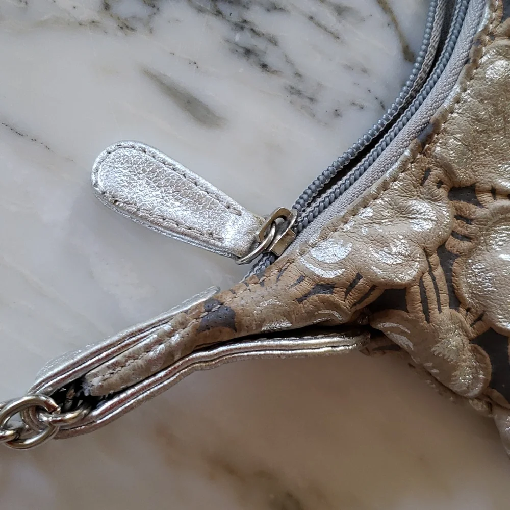 Inge Christopher dressy shoulder bag - Picture 3 of 12